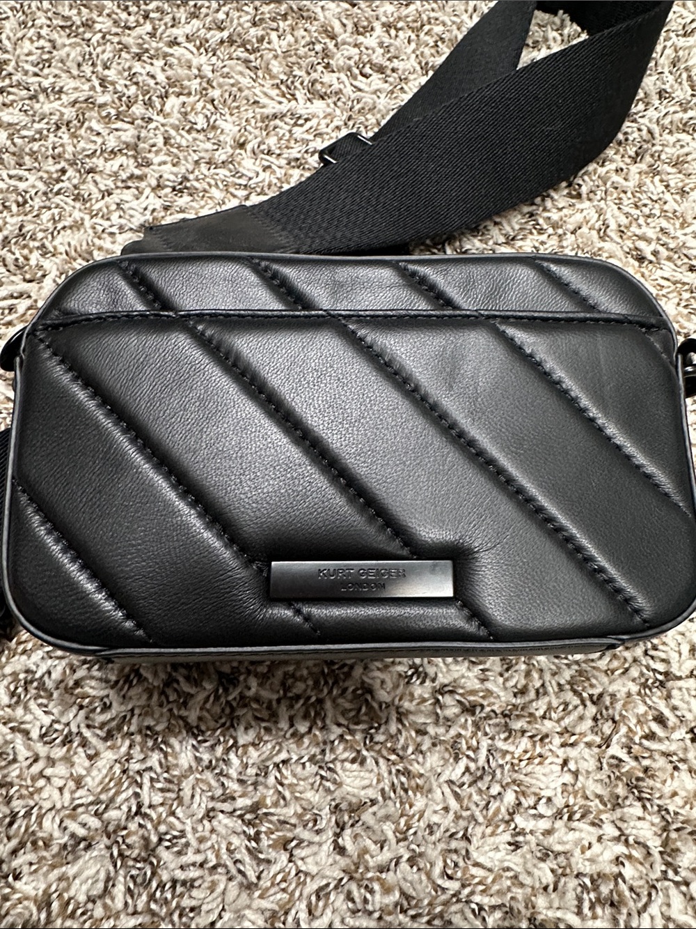Kurt Geiger London Soho Leather Camera Bag - Picture 6 of 9